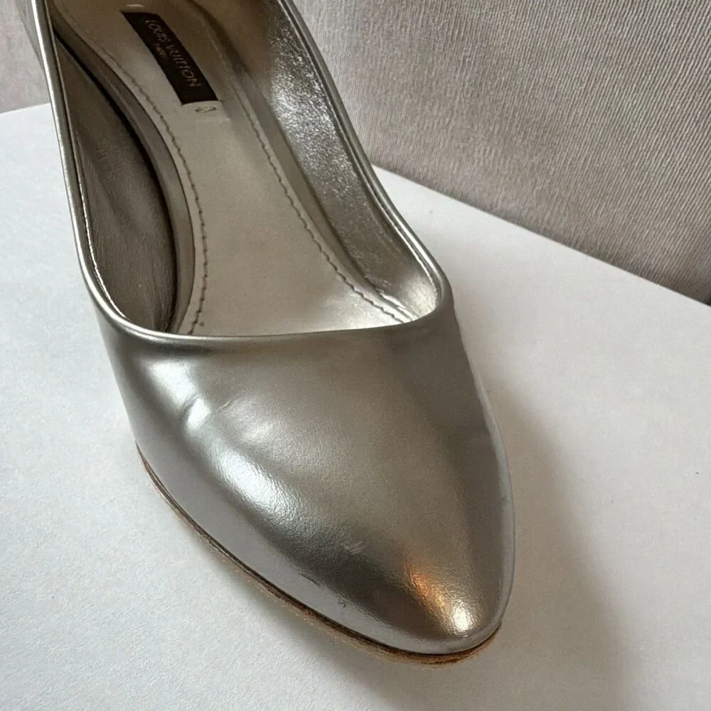 ⁠Louis Vuitton Metallic Silver Leather Almond Toe Kitten Heel Pumps EU 37 US 7